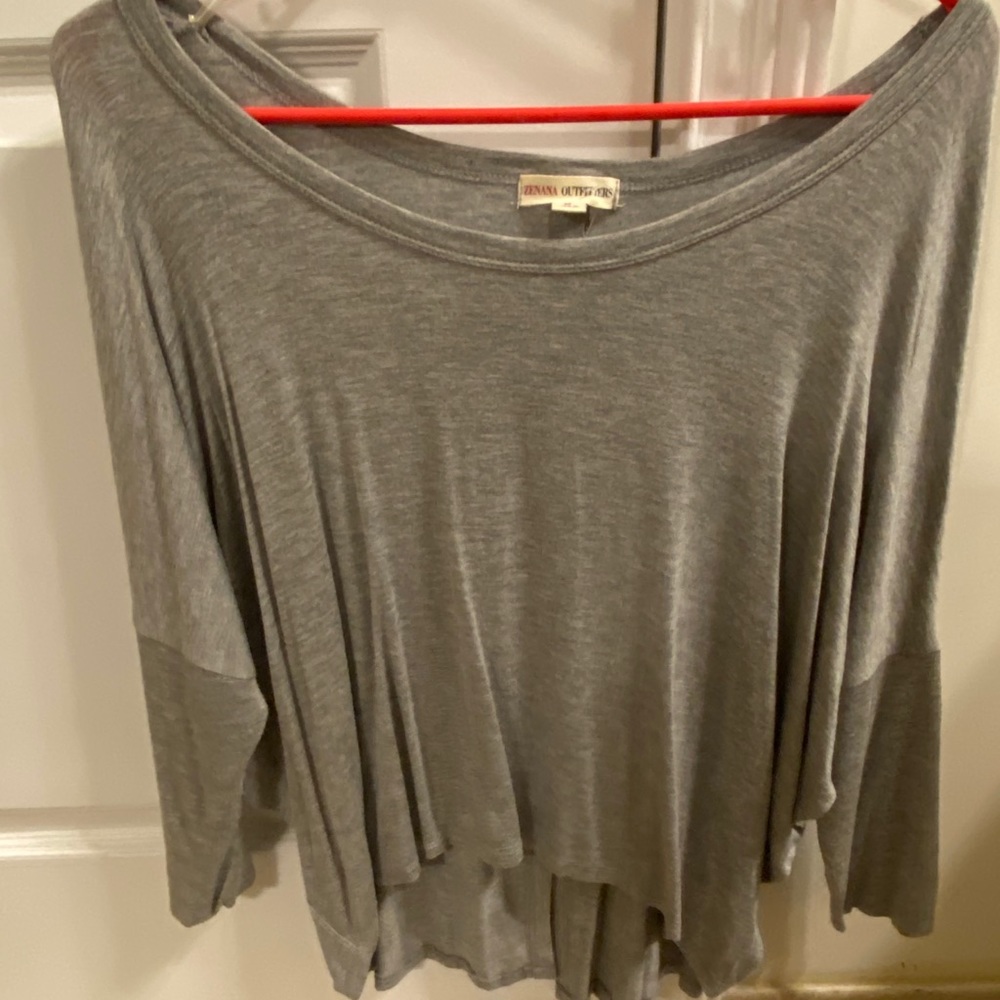 Zenana Outfitters Medium Gray Top Gold Button Back